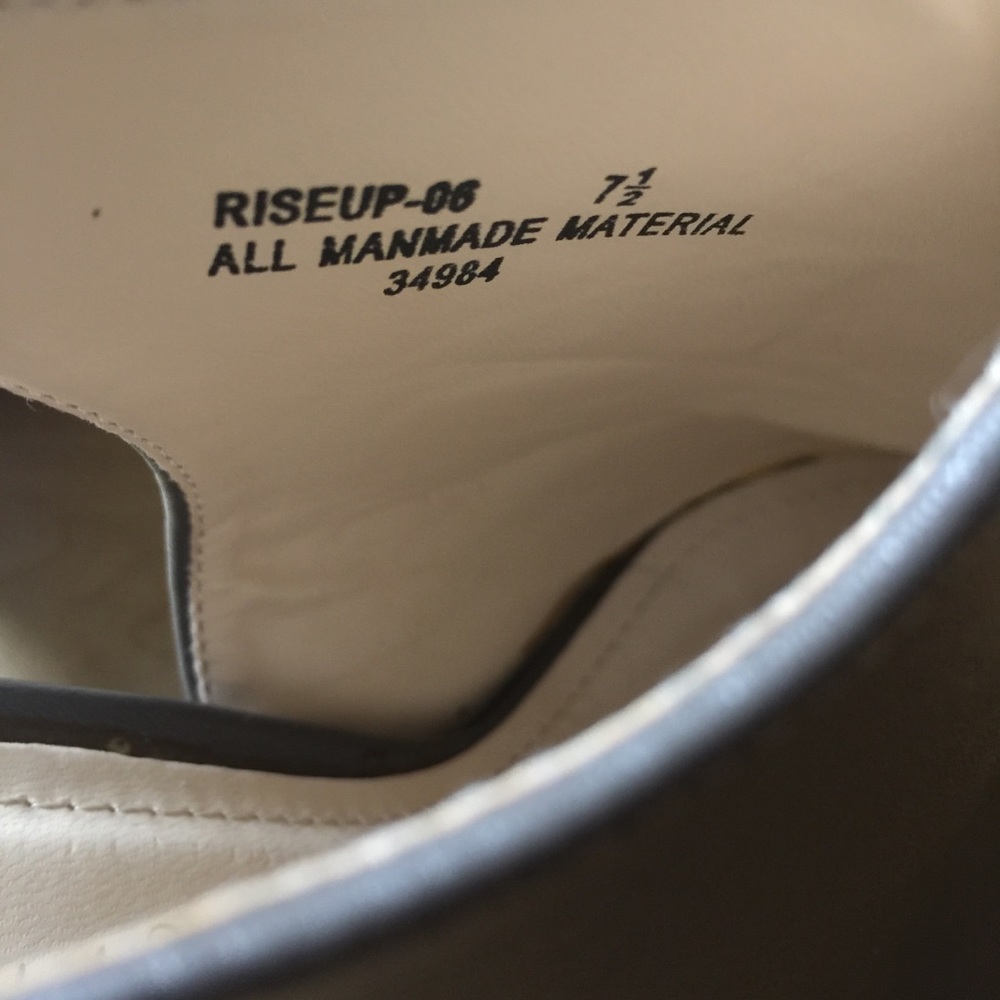 Pointed toe sling back - Picture 5 of 6